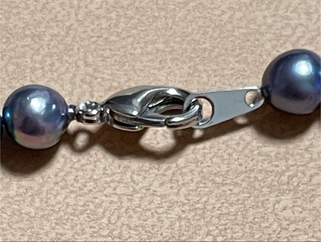 Simple modern black pearl pendant and necklace set with 6 mm pearl and 42 cm chain