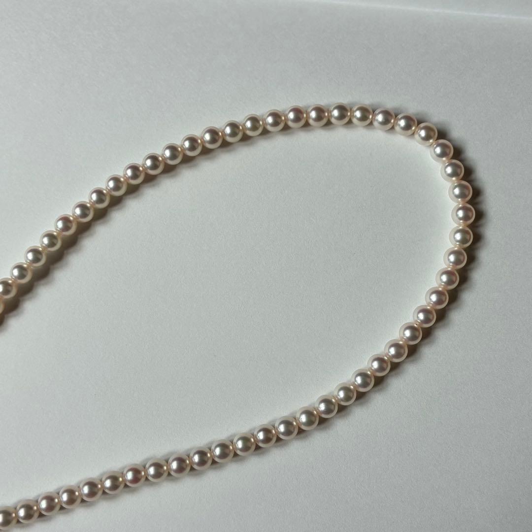 MIKIMOTO Baby Pearl Necklace with 4.0-4.4mm Akoya pearls, 43cm length, K18 yellow gold clasp and diamond pendant