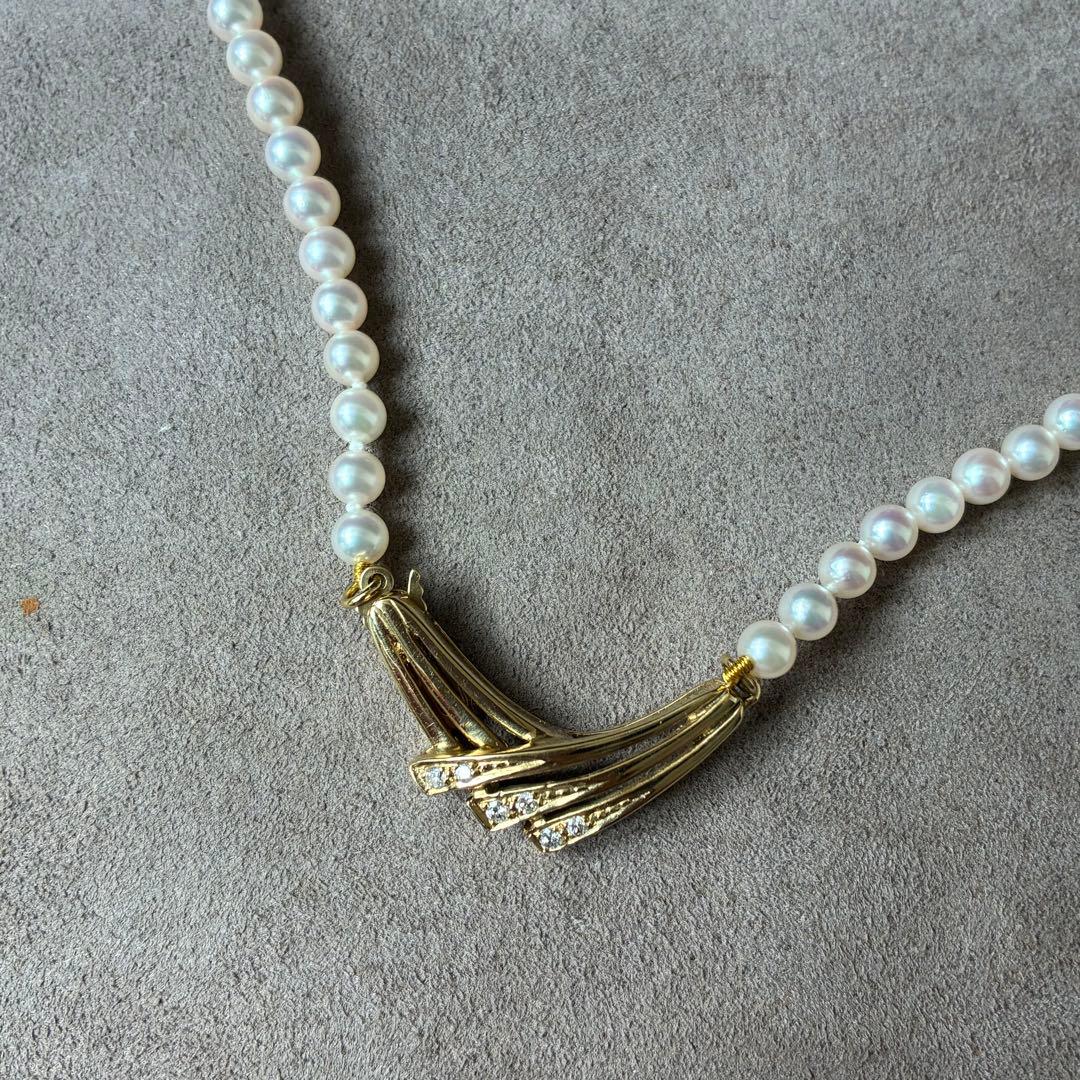 MIKIMOTO Baby Pearl Necklace with 4.0-4.4mm Akoya pearls, 43cm length, K18 yellow gold clasp and diamond pendant