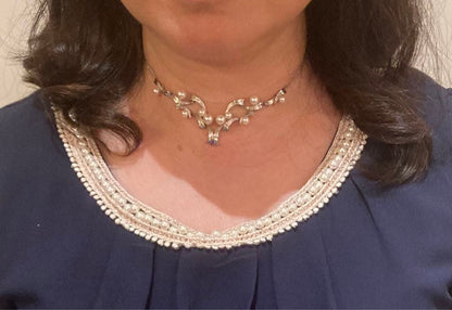TASAKI Kuro Akoya Pearl Platinum Necklace with 26 cm adjustable platinum chain and white pearls
