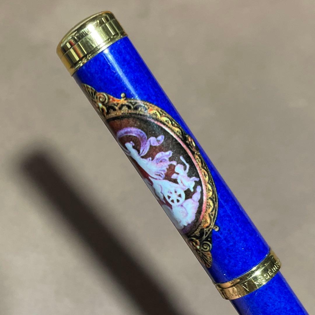 WATERMAN Fountain Pen measuring 11 cm with elegant design and smooth writing tip