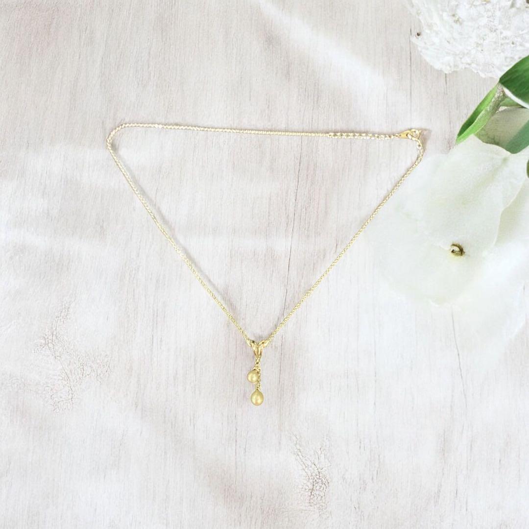 Tasaki Pearl SV Chain Freshwater Pearl Pendant necklace with silver chain and white pearls