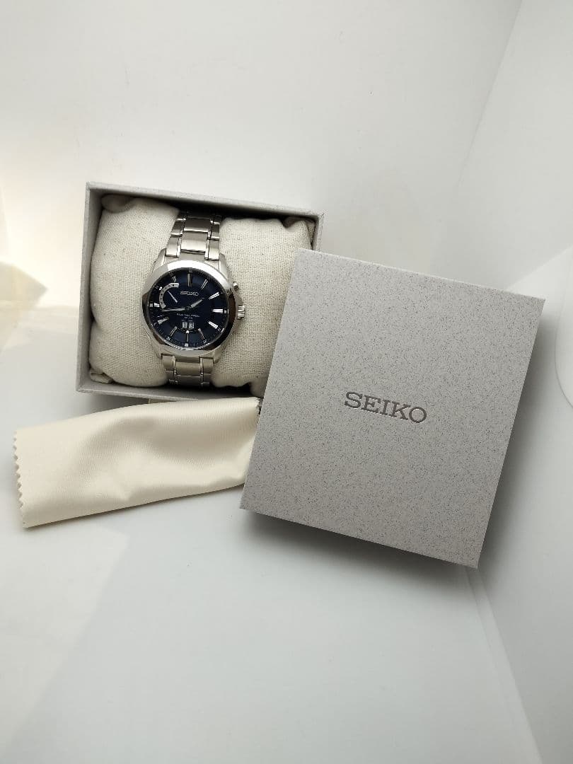 SEIKO SPIRIT V195-0BG0 Solar Men's Watch — Japanese