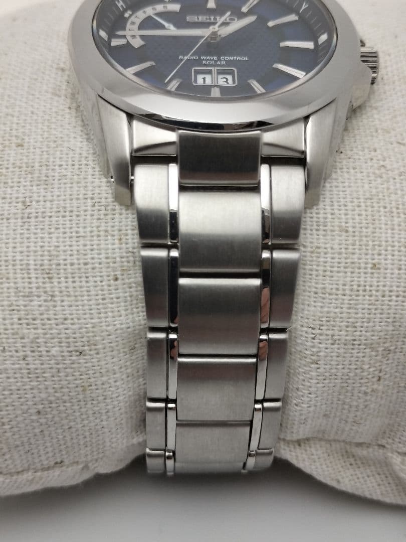 SEIKO SPIRIT V195-0BG0 Solar Men's Watch — Japanese
