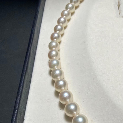 TASAKI Akoya Pearl Necklace with 7.5mm genuine pearls and high luster, 42.5 cm length