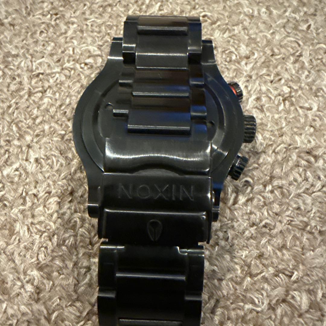 NIXON 200M Quartz Men's Watch — Japanese