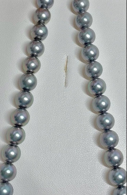 Akoya pearl necklace with 7.0-7.5mm pearls and 42cm length shown on white background