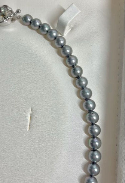 Akoya pearl necklace with 7.0-7.5mm pearls and 42cm length shown on white background