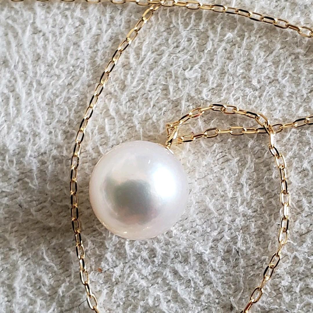 Oyster pearl necklace featuring 7mm Akoya pearls with a 36-40 cm adjustable K18 gold chain