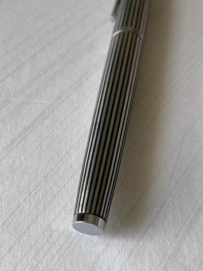 PILOT Custom Etching fountain pen with 18K nib and converter, shown in used condition with slight storage marks