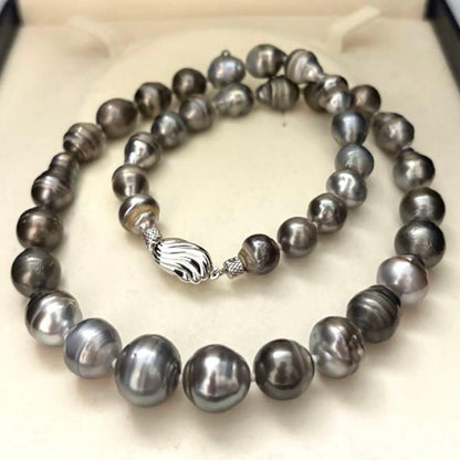 Aurora Interference Black Pearl Necklace with 13.5mm peacock pearls on a 47 cm chain