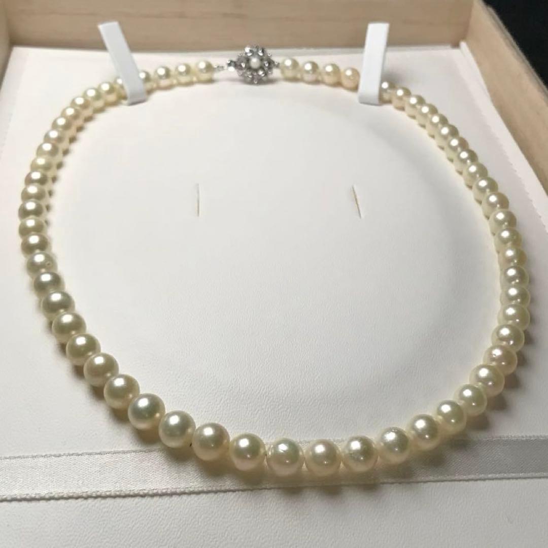 KOKOYA silver pearl necklace with 6.2-6.9mm pearls measuring 41cm length