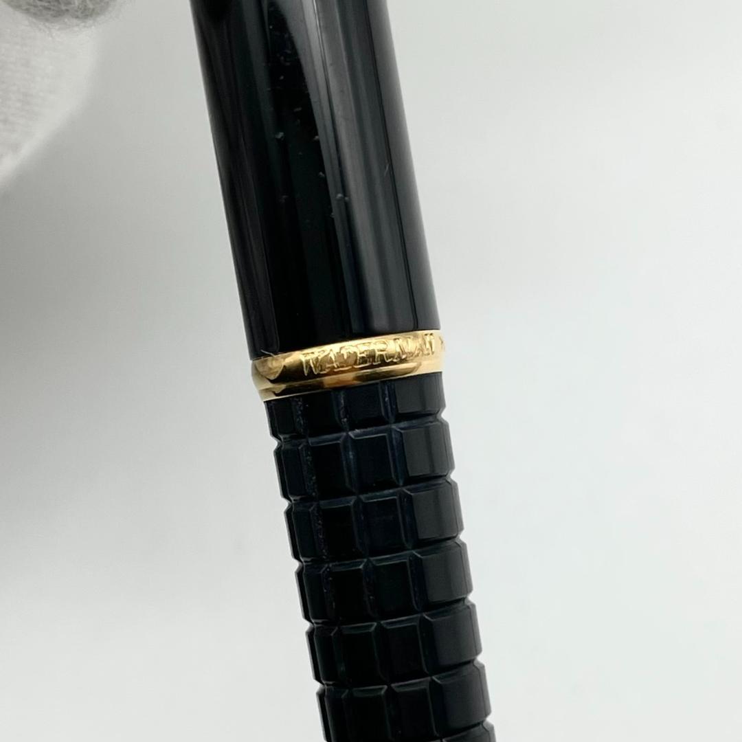 Waterman Ideal Fountain Pen with 18K 750 gold nib in black and gold finish