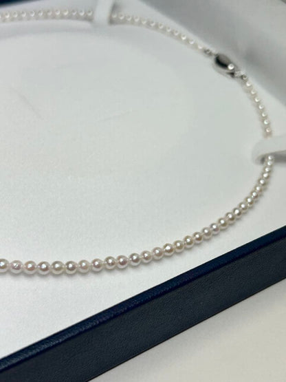 Akoya pearl baby pearl necklace with 3.0-3.5mm white pearls on silver and gold SV925 chain 42cm long