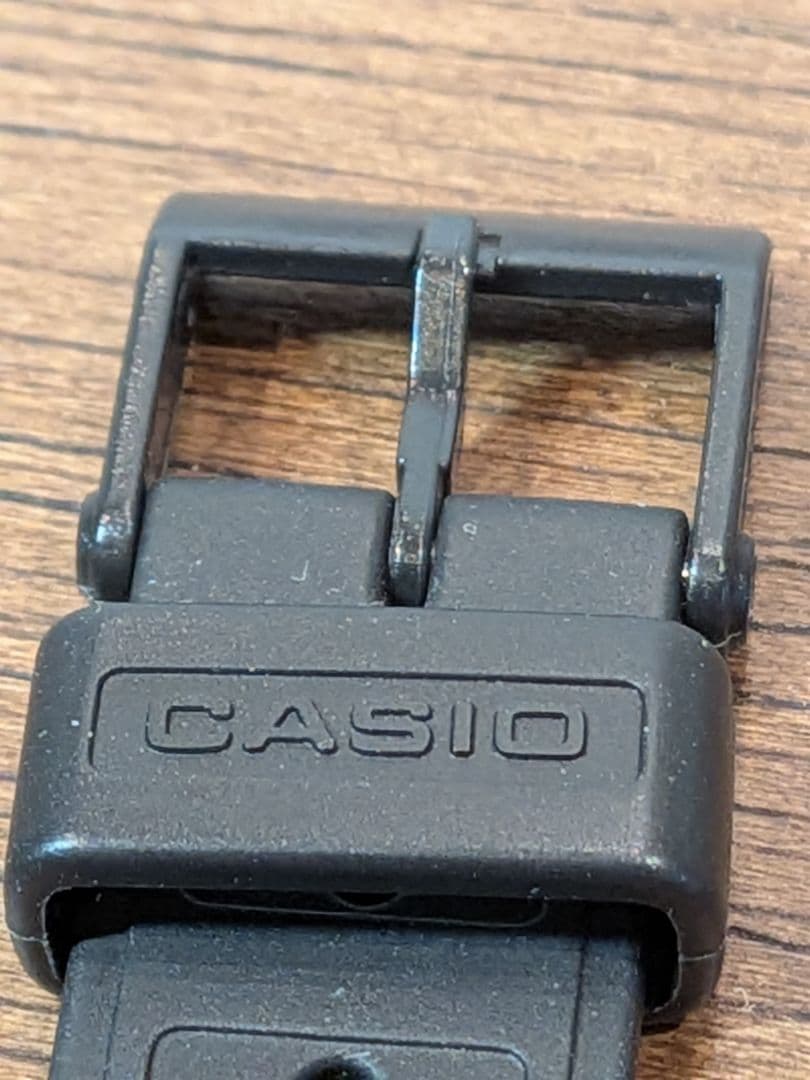 CASIO F-28W Digital Men's Watch — Japanese