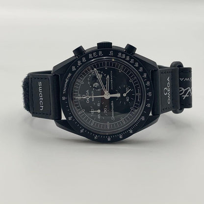 swatch ニュームーン スヌーピー SO33B700 Quartz Men's — Japanese