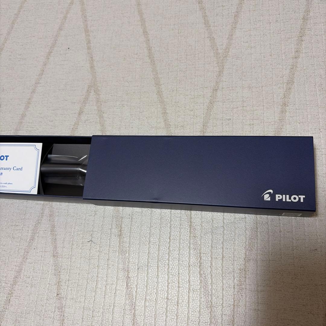 Pilot Rise Midnight Black pen, new unused condition, sleek and modern design