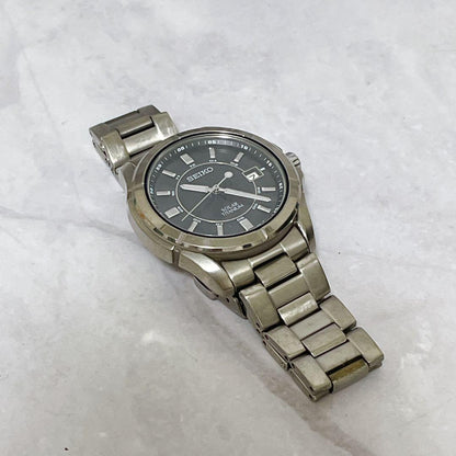 SEIKO V145-0AX0 Quartz Men's Watch — Japanese