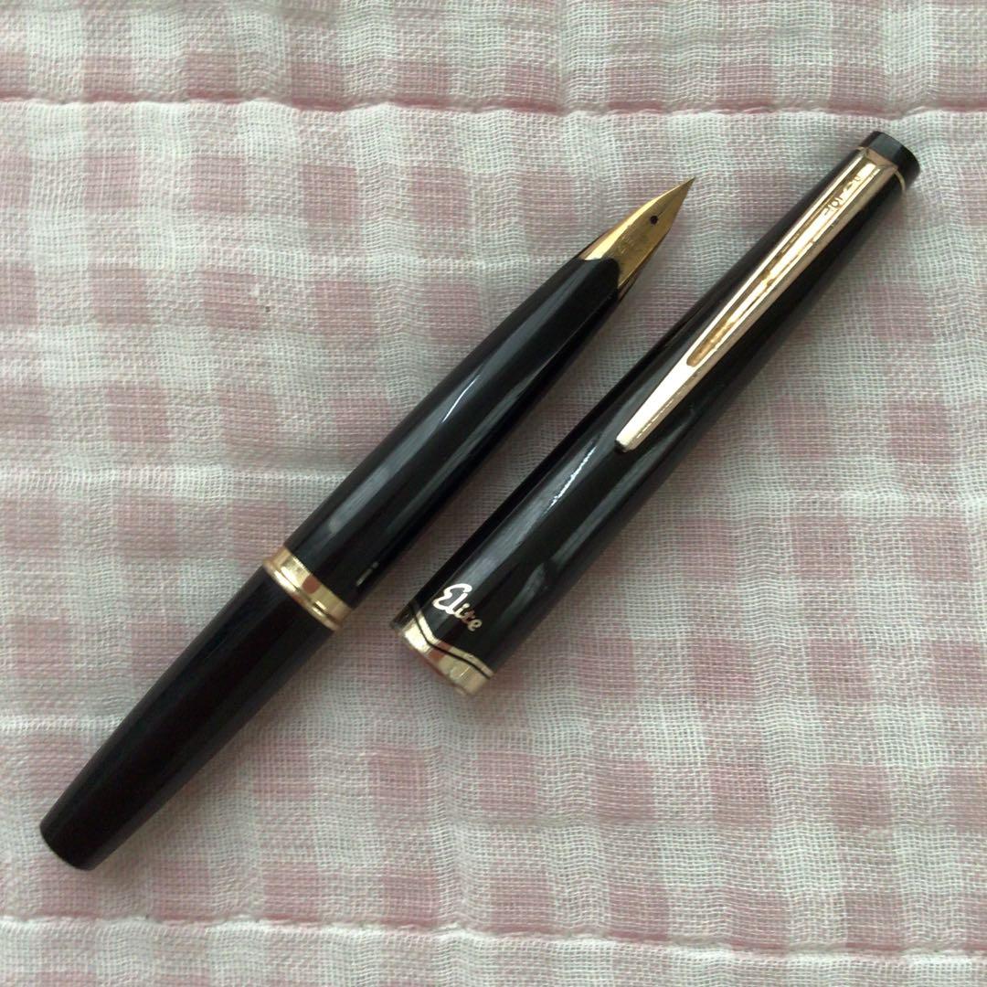 Pilot 14K gold fountain pen Elite model, short size, fine point tip, discontinued edition