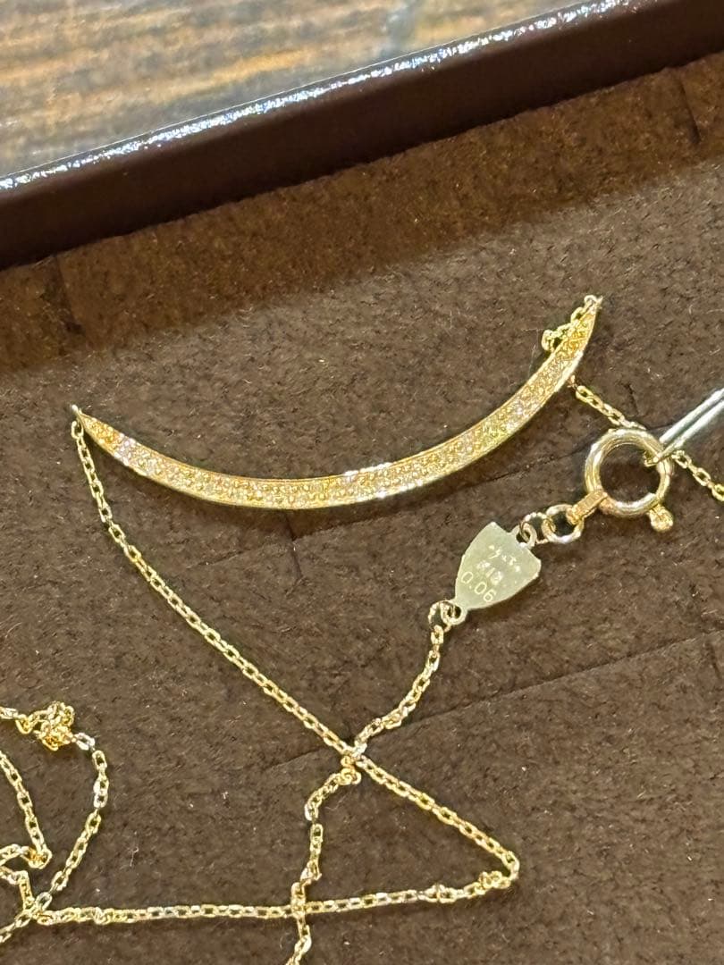 agete K18 18-karat gold diamond necklace in gold color with certificate
