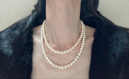 Akoya pearl necklace and earrings set with 7.5mm pearls in 14K white gold, necklace length 47 cm