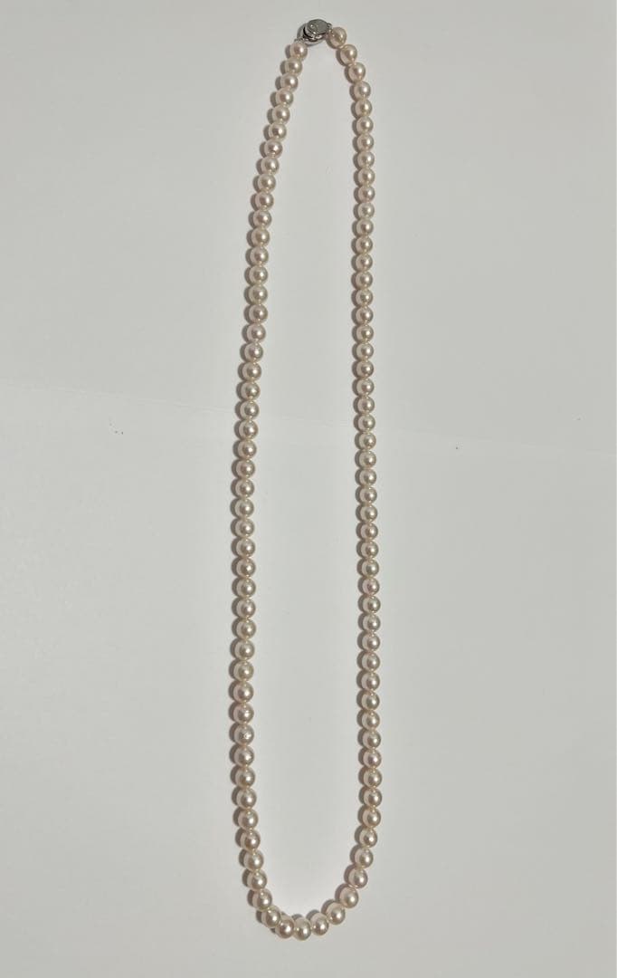 Light pink Pearl for life pearl necklace with 8mm pearls, 80cm length, displayed on white background with box