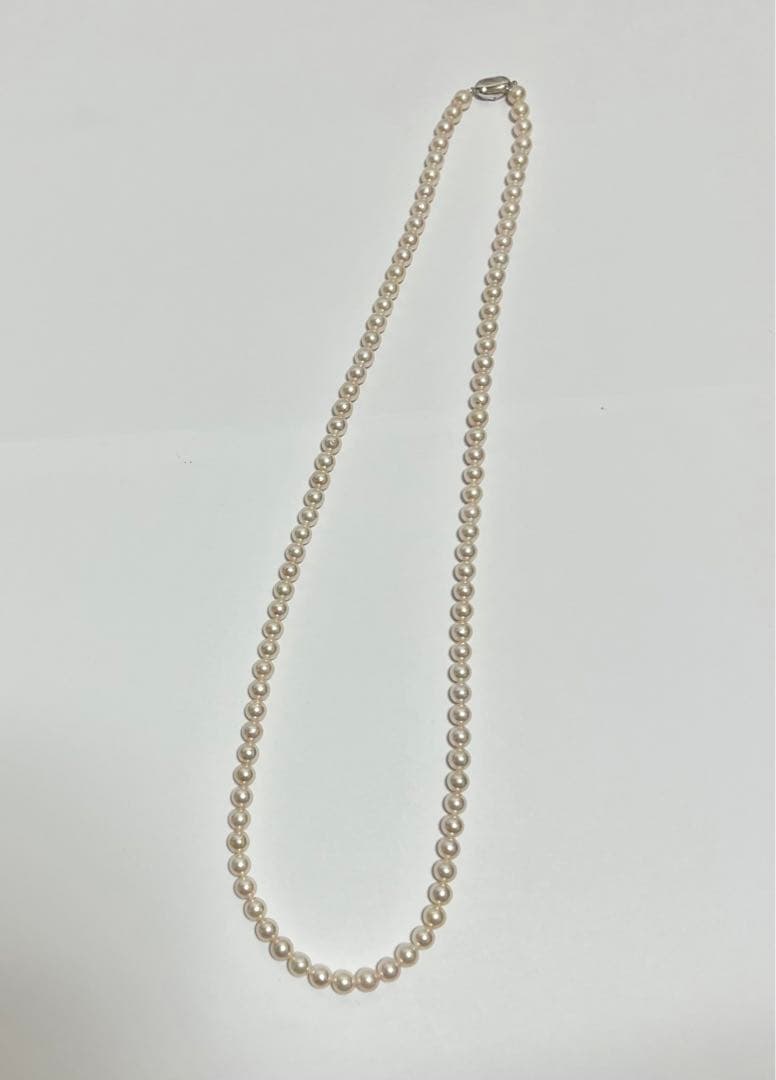Light pink Pearl for life pearl necklace with 8mm pearls, 80cm length, displayed on white background with box
