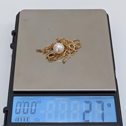 Mikimoto pearl necklace featuring a 7.3mm round pearl set on a 40cm K18 yellow gold chain