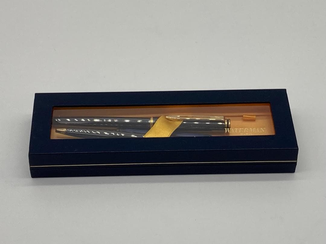 WATERMAN pen and ballpoint pen set in navy plastic case with gift box