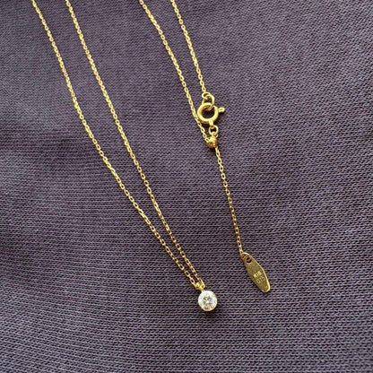 Agete K18 0.15ct diamond necklace with a 45 cm chain displayed on a white background