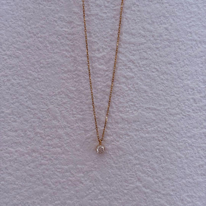 Agete K18 0.15ct diamond necklace with a 45 cm chain displayed on a white background