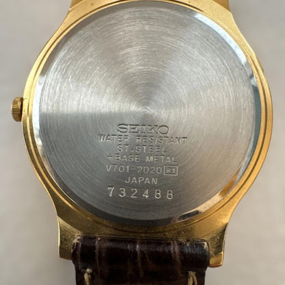 SEIKO V701-2020 Quartz Men's Watch — Japanese