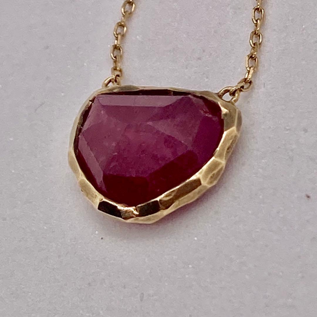 Agete large ruby necklace in K10 yellow gold with a 45 cm chain, featuring a prominent red ruby pendant