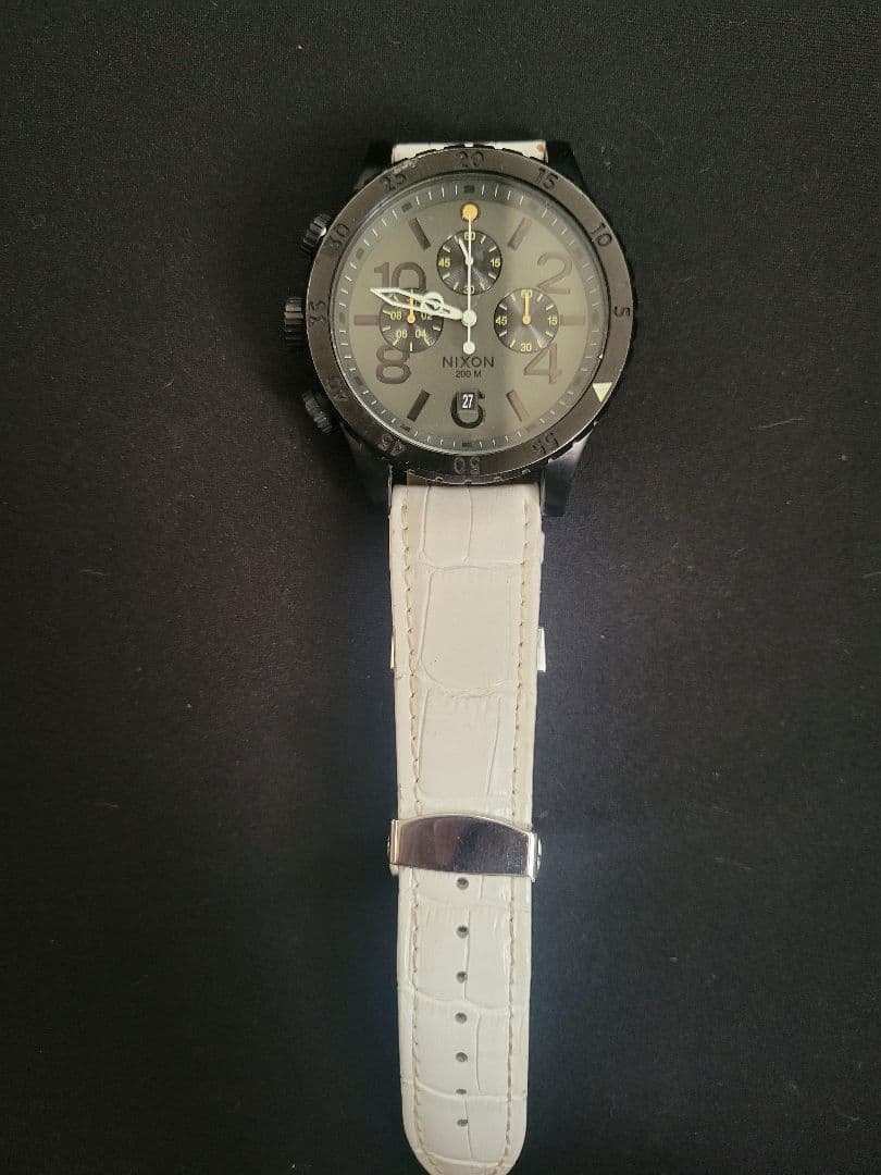 NIXON Model/Series Name: NIXON クロノグラフ 200M防水 Quartz Men's Watch — Japanese