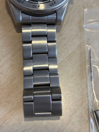 ORIENT REVIVAL レトロフューチャー Automatic Men's Watch — Japanese