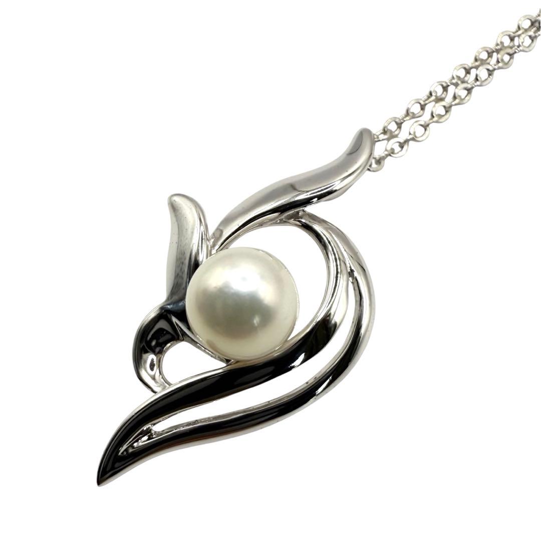 Yamato Akoya pearl Mikimoto silver pendant necklace with 2.8cm x 1.7cm pendant and 39.5cm chain