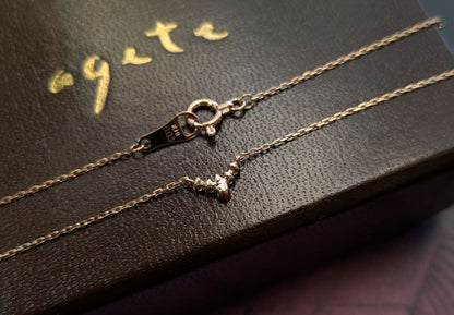 Agate K18 diamond necklace with 0.03 carats diamonds and 40 cm chain in elegant design