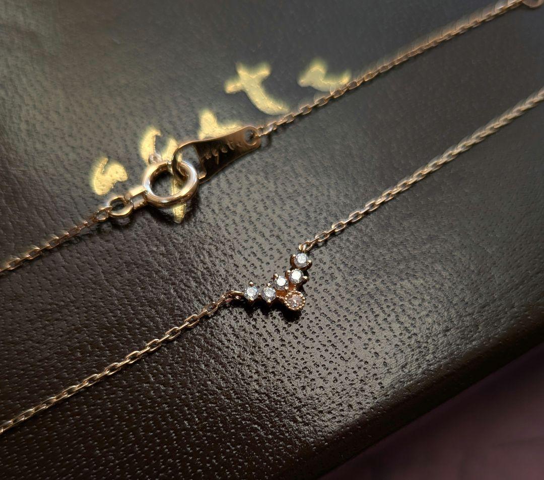 Agate K18 diamond necklace with 0.03 carats diamonds and 40 cm chain in elegant design