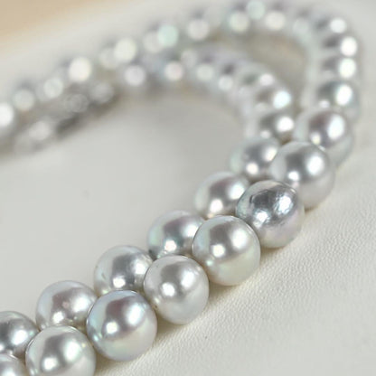 Tossaki Akoya pearl necklace featuring 7-7.5mm round pearls with silver clasp on a 42cm strand