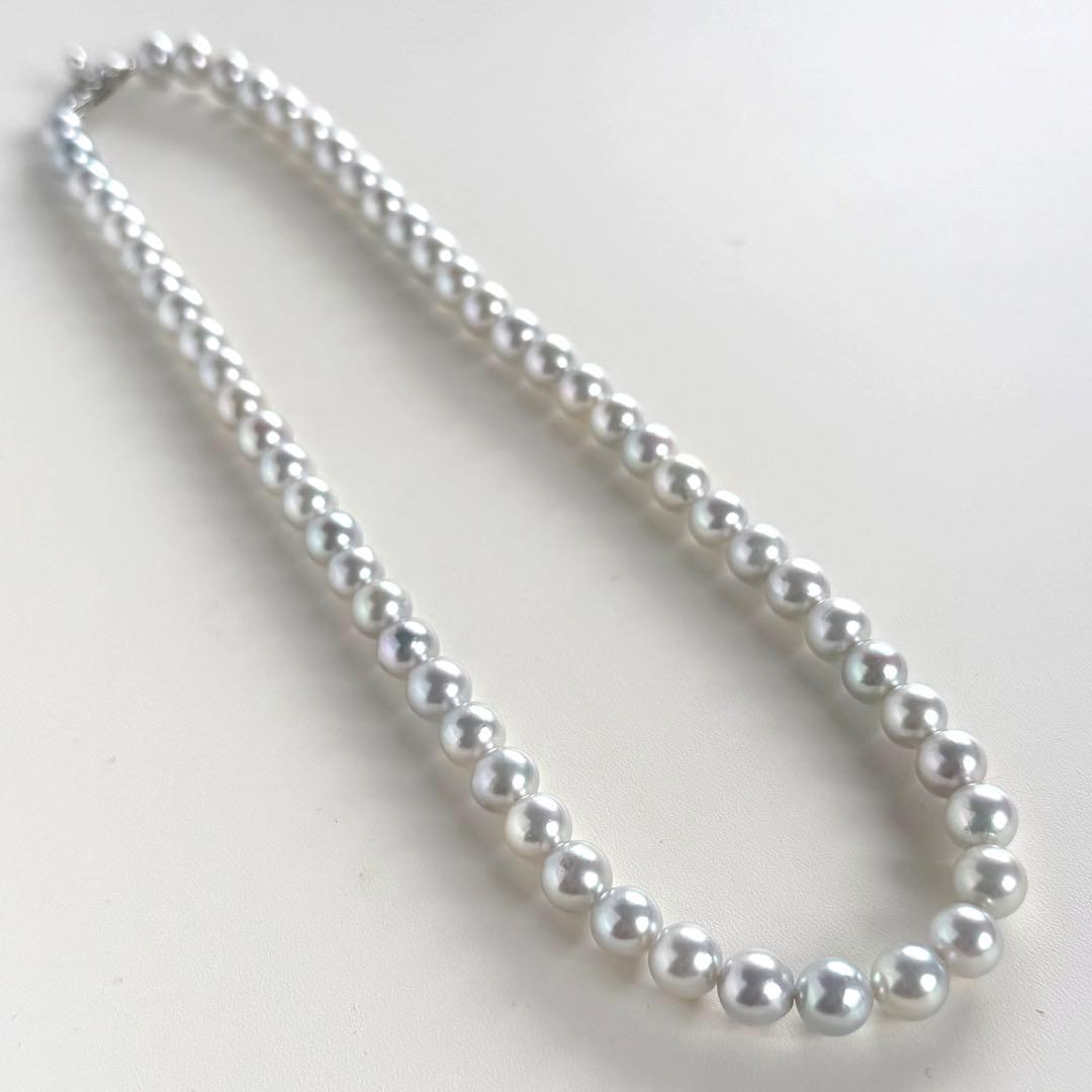 Tossaki Akoya pearl necklace featuring 7-7.5mm round pearls with silver clasp on a 42cm strand