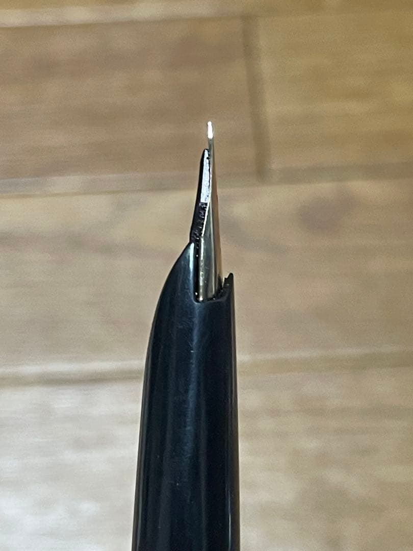 PILOT Elite Fountain Pen in black with 14K gold nib, model 14K-585, shown uncapped on white background