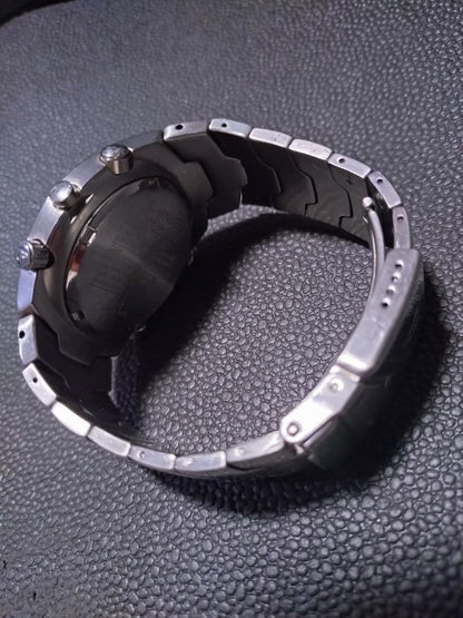 NIXON Chronograph Model Quartz Men's Watch — Japanese