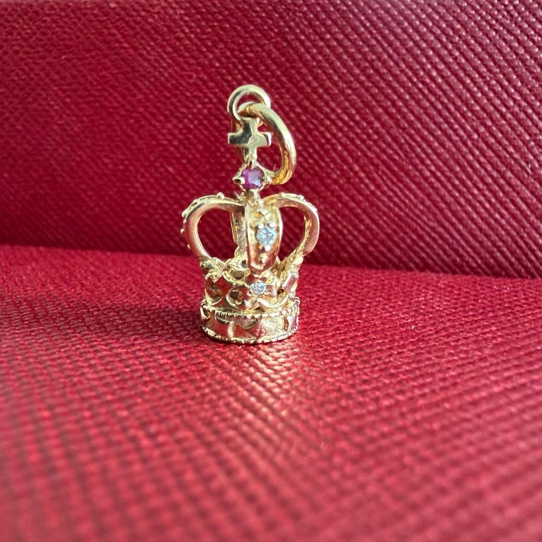 Agete Crown Motif Necklace Charm in K18YG gold with 10mm width and 22mm height including ring