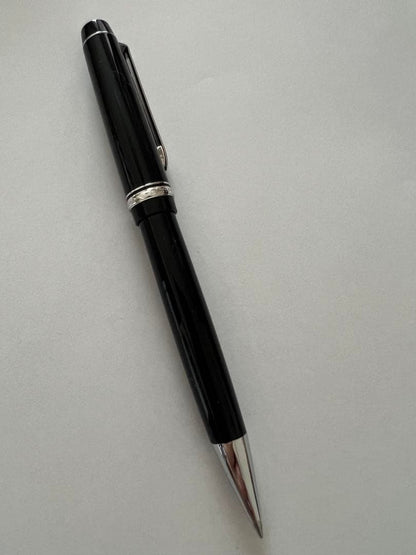 PILOT Heritage ballpoint pen in black resin and metal body shown closed