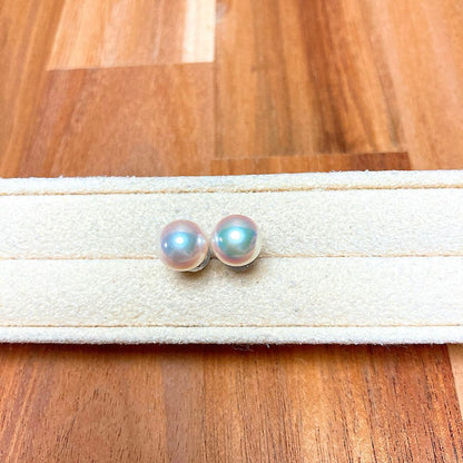 7.5-8.0mm PT platinum Akoya pearl earrings with irregular shape and visible surface scratches