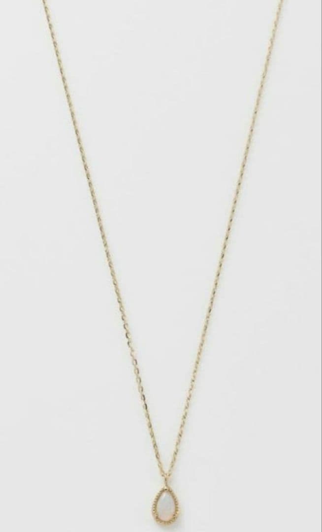 Agetto K10 gold necklace with opal pendant measuring 40 cm length and 0.6 x 0.4 cm top