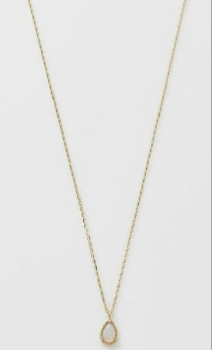 Agetto K10 gold necklace with opal pendant measuring 40 cm length and 0.6 x 0.4 cm top