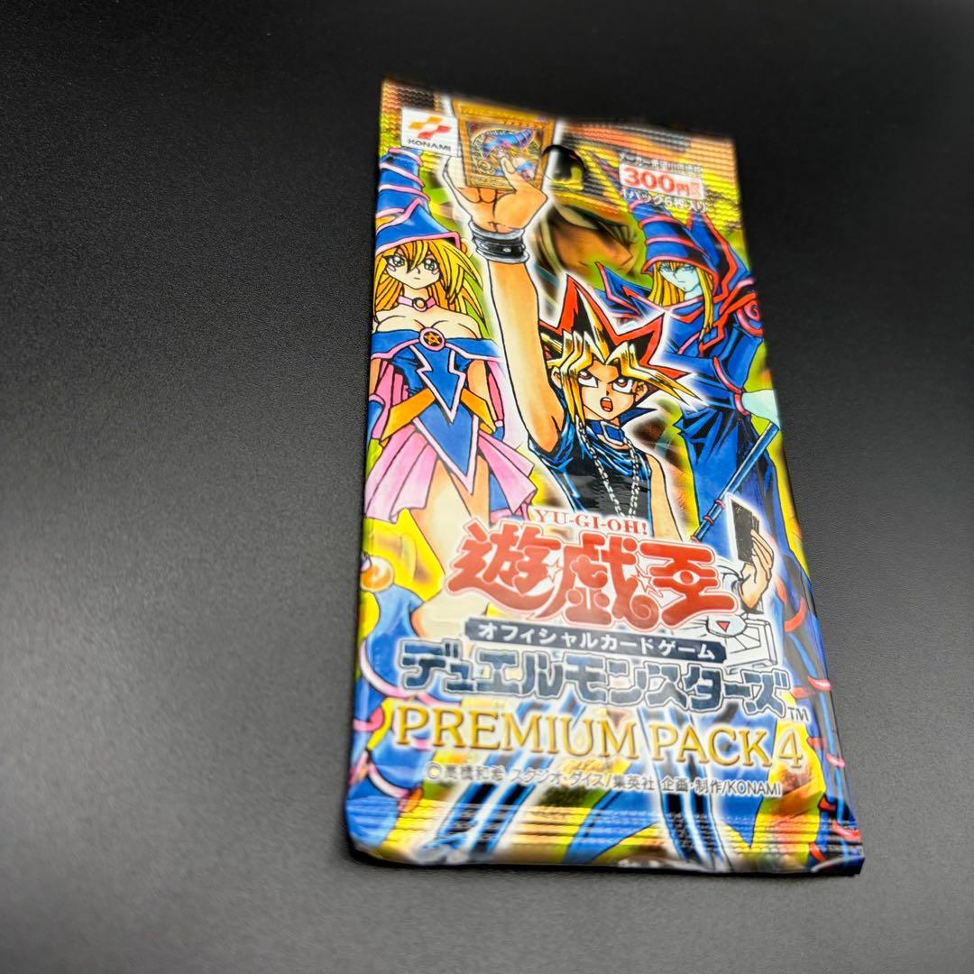 Yu-Gi-Oh Yugioh Premium Pack 4 unopened pack Pack — Japanese