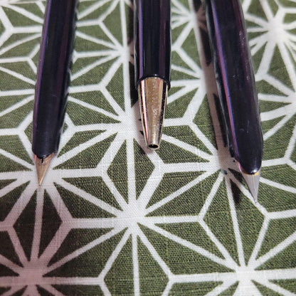 Set of 3 PILOT Exceed1930 Teikin golden ballpoint pens with sleek design