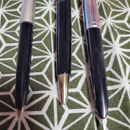 Set of 3 PILOT Exceed1930 Teikin golden ballpoint pens with sleek design